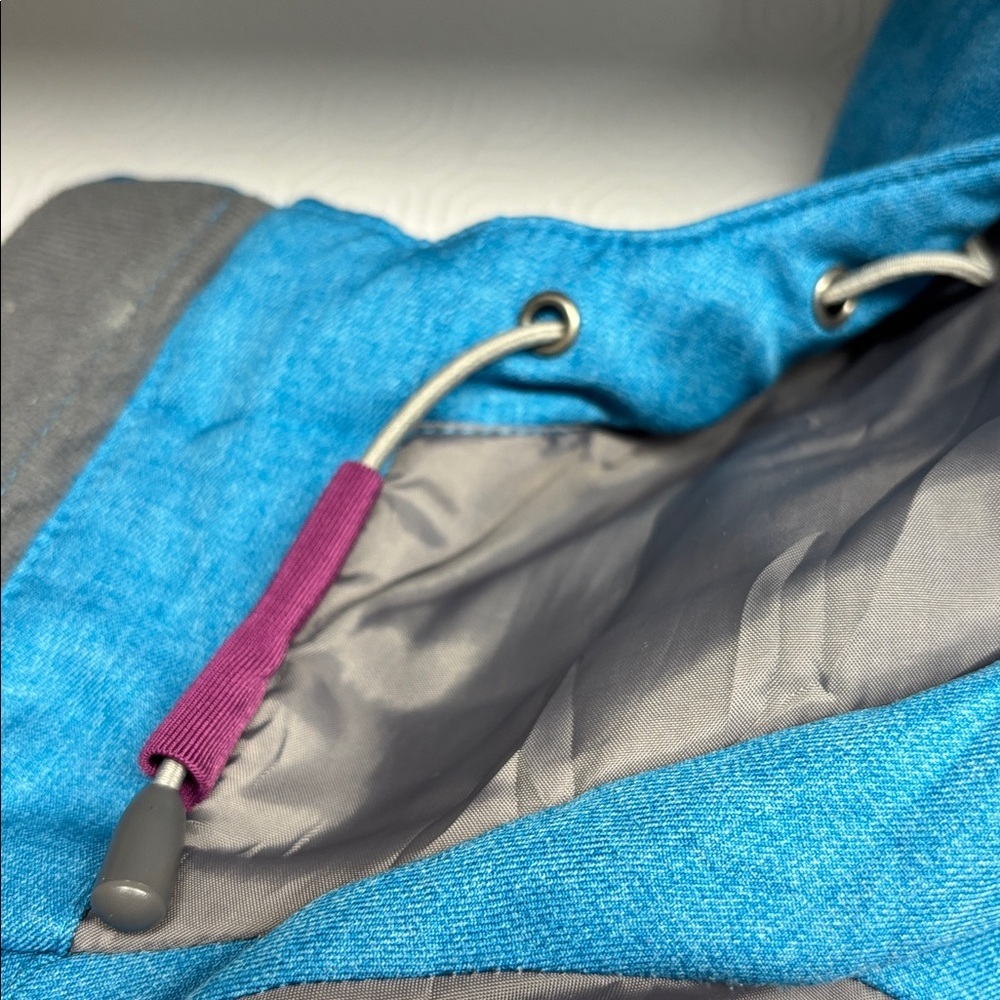 Firefly Rihanna Ski Jacket with Hood Size Small Colour Blue - Picture 7 of 15